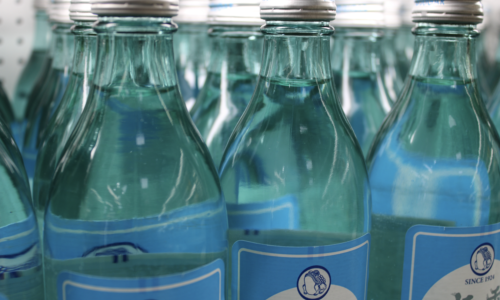 Etiquetas para envases de bebidas aguas y jugos